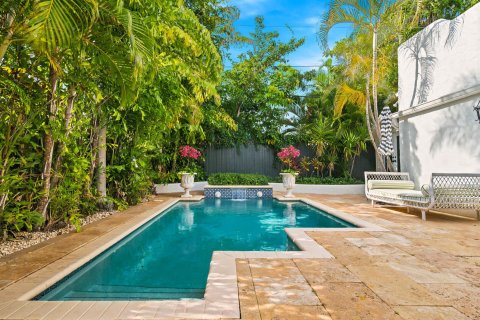 House in West Palm Beach, Florida 3 bedrooms, 137.96 sq.m. № 2264949 - photo 2
