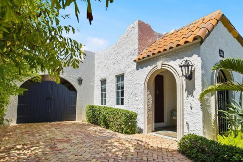 House in West Palm Beach, Florida 3 bedrooms, 137.96 sq.m. № 2264949 - photo 19