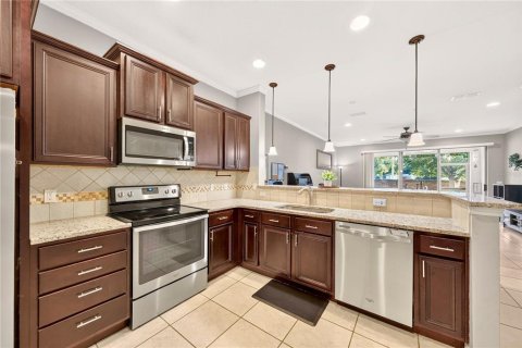 Adosado en venta en Orlando, Florida, 2 dormitorios, 131.64 m2 № 2391199 - foto 28