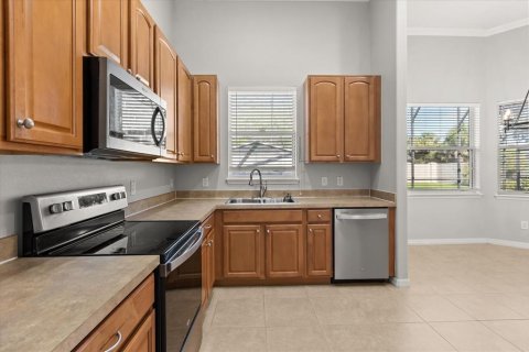 House in Sanford, Florida 3 bedrooms, 185.53 sq.m. № 1903992 - photo 15