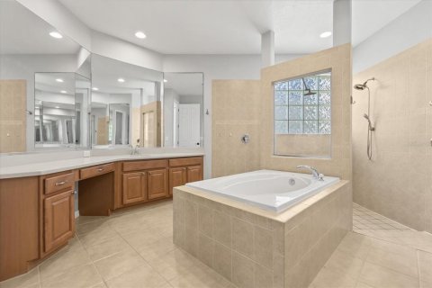 House in Sanford, Florida 3 bedrooms, 185.53 sq.m. № 1903992 - photo 10