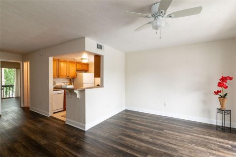 Appartement à louer à Gainesville, Floride: 1 chambre, 52.03 m2 № 2385661 - photo 5