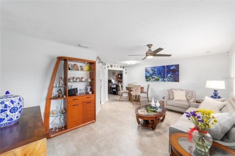 Casa en venta en Ocala, Florida, 2 dormitorios, 113.71 m2 № 1906709 - foto 10