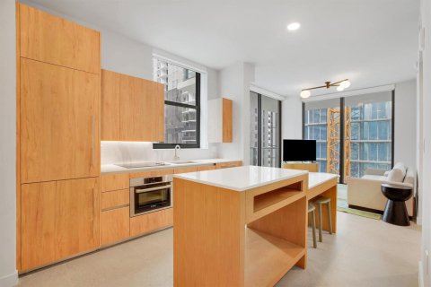 Condo in Miami, Florida, 2 bedrooms  № 2262890 - photo 2