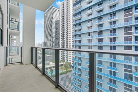 Condo in Miami, Florida, 2 bedrooms  № 2262890 - photo 10