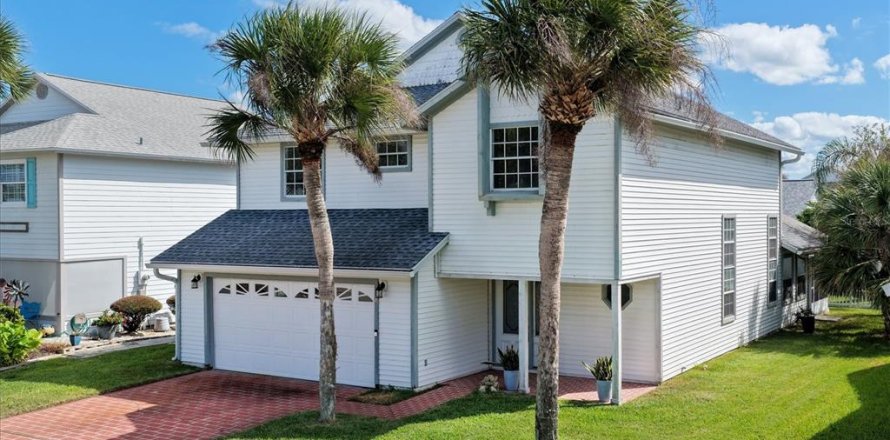 Villa ou maison à Palm Coast, Floride 3 chambres, 171.13 m2 № 2427033