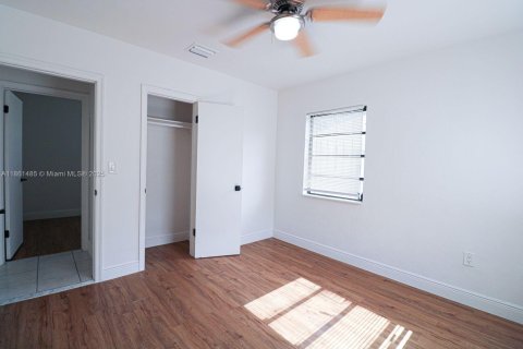 Casa en venta en Miami, Florida, 3 dormitorios, 106 m2 № 1892166 - foto 7