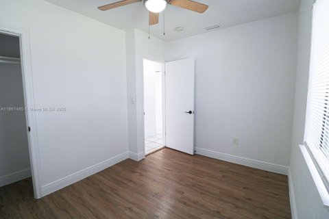 Casa en venta en Miami, Florida, 3 dormitorios, 106 m2 № 1892166 - foto 5