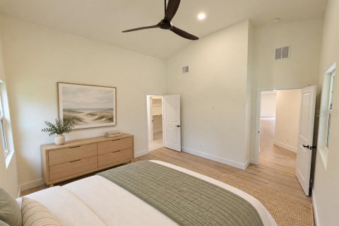 House in New Smyrna Beach, Florida 3 bedrooms, 148.27 sq.m. № 2428897 - photo 10