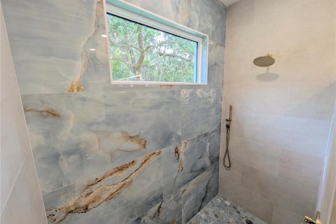 House in New Smyrna Beach, Florida 3 bedrooms, 148.27 sq.m. № 2428897 - photo 7