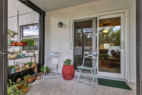 Condo in Tampa, Florida, 2 bedrooms  № 2394099 - photo 24
