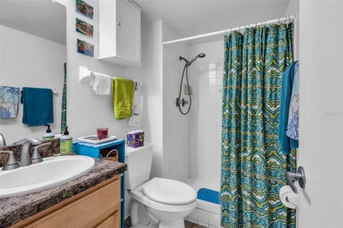 Condo in Tampa, Florida, 2 bedrooms  № 2394099 - photo 20