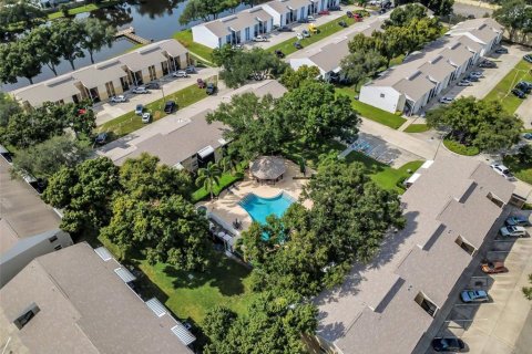 Condo in Tampa, Florida, 2 bedrooms  № 2394099 - photo 29