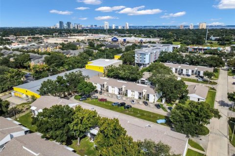 Condo in Tampa, Florida, 2 bedrooms  № 2394099 - photo 26