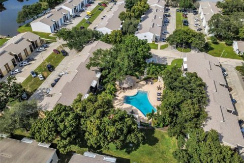 Condo in Tampa, Florida, 2 bedrooms  № 2394099 - photo 3