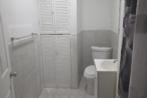 Apartment in Fort Lauderdale, Florida 2 bedrooms, 288.55 sq.m. № 2253446 - photo 9