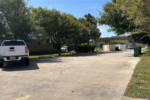 Propiedad comercial en alquiler en Jacksonville Beach, Florida № 1883872 - foto 20
