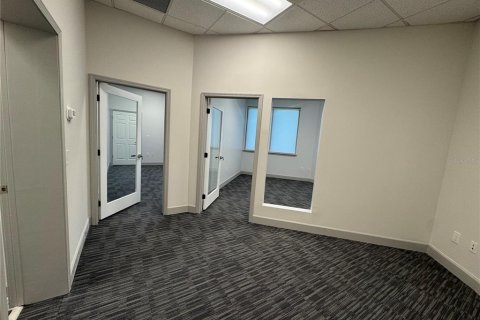 Propiedad comercial en alquiler en Jacksonville Beach, Florida № 1883872 - foto 14