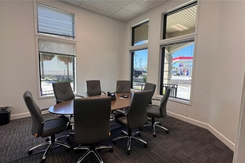 Propiedad comercial en alquiler en Jacksonville Beach, Florida № 1883872 - foto 10