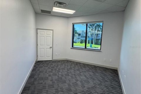 Propiedad comercial en alquiler en Jacksonville Beach, Florida № 1883872 - foto 18