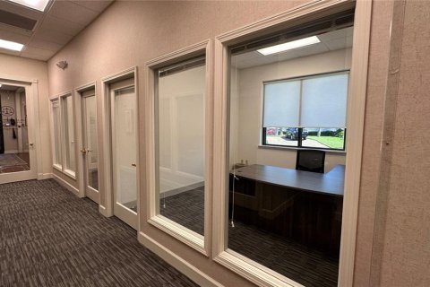 Propiedad comercial en alquiler en Jacksonville Beach, Florida № 1883872 - foto 9