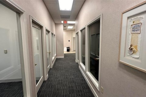 Propiedad comercial en alquiler en Jacksonville Beach, Florida № 1883872 - foto 7