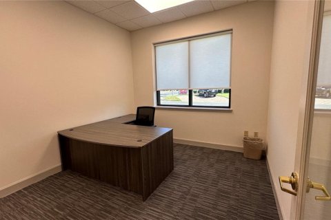 Propiedad comercial en alquiler en Jacksonville Beach, Florida № 1883872 - foto 3