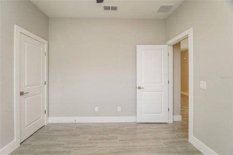 Casa en alquiler en Kissimmee, Florida, 4 dormitorios, 155.15 m2 № 1853818 - foto 11