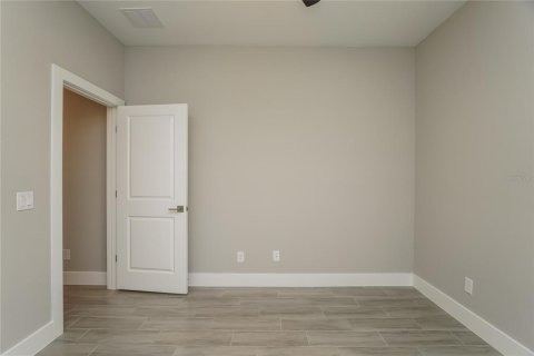 Casa en alquiler en Kissimmee, Florida, 4 dormitorios, 155.15 m2 № 1853818 - foto 9