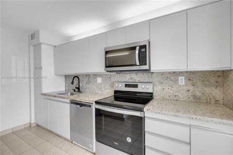 Купить кондоминиум в Авентура, Флорида 2 спальни, 149.57м2, № 1880077 - фото 12