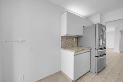 Купить кондоминиум в Авентура, Флорида 2 спальни, 149.57м2, № 1880077 - фото 13