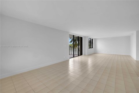 Купить кондоминиум в Авентура, Флорида 2 спальни, 149.57м2, № 1880077 - фото 16