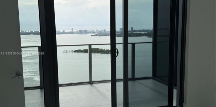 Condo à Miami, Floride, 3 chambres № 1878397