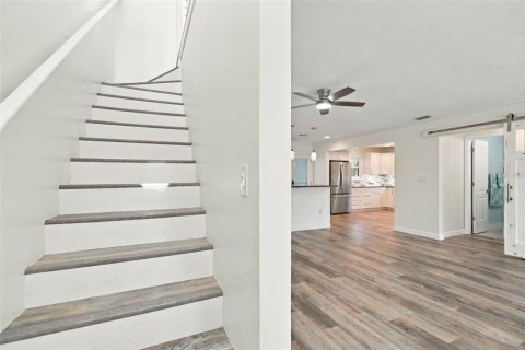 Villa ou maison à vendre à New Smyrna Beach, Floride: 3 chambres, 212.56 m2 № 2430830 - photo 4
