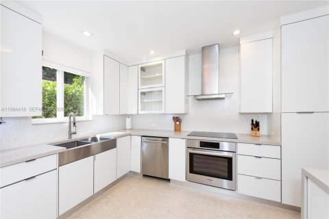 Casa en venta en Coral Gables, Florida, 3 dormitorios, 154.22 m2 № 2049664 - foto 8