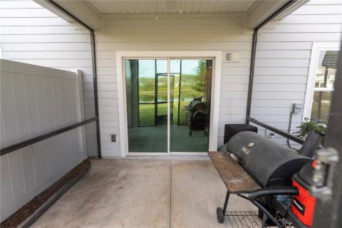 Townhouse in Jacksonville, Florida 3 bedrooms, 157.93 sq.m. № 2156131 - photo 23