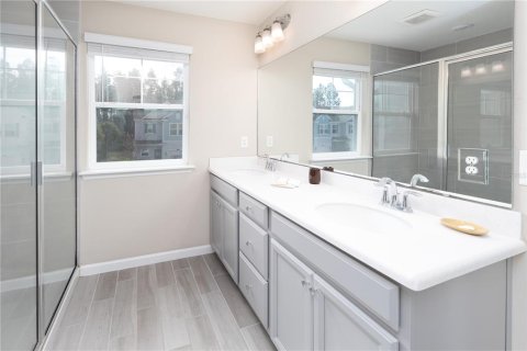 Townhouse in Jacksonville, Florida 3 bedrooms, 157.93 sq.m. № 2156131 - photo 5