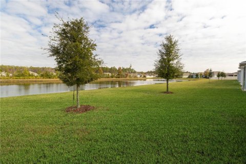 Townhouse in Jacksonville, Florida 3 bedrooms, 157.93 sq.m. № 2156131 - photo 2