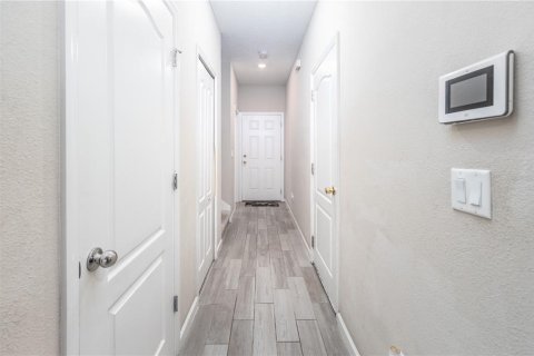 Townhouse in Jacksonville, Florida 3 bedrooms, 157.93 sq.m. № 2156131 - photo 24