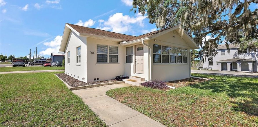 Casa en Eustis, Florida 2 dormitorios, 93.65 m2 № 1732186