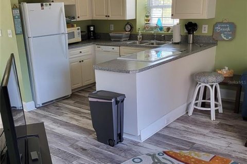 Copropriété à vendre à Redington Shores, Floride: 1 chambre, 72.46 m2 № 2279994 - photo 8