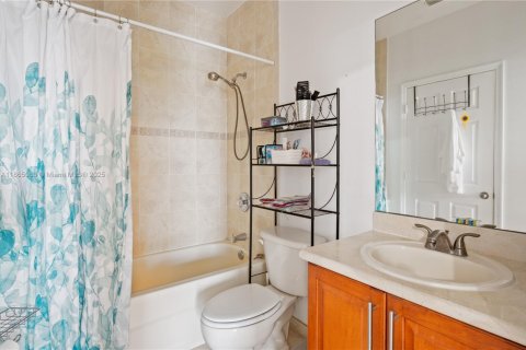 Купить виллу или дом в Хомстед, Флорида 1 комната, 366.5м2, № 1968551 - фото 27