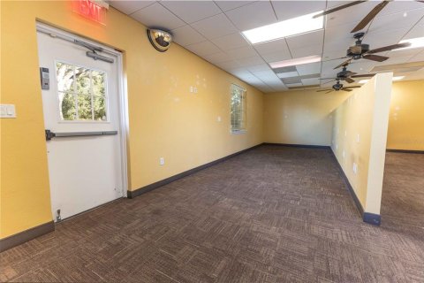 Commercial property in The Villages, Florida 552.77 sq.m. № 2104362 - photo 28