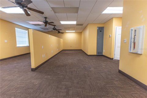 Commercial property in The Villages, Florida 552.77 sq.m. № 2104362 - photo 27