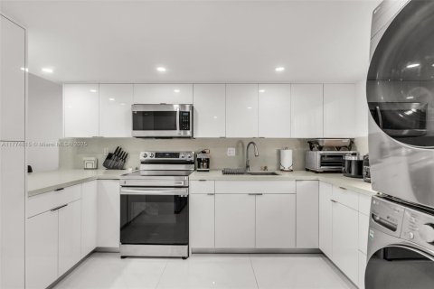 Adosado en venta en Miami, Florida, 3 dormitorios, 142.88 m2 № 1867118 - foto 24