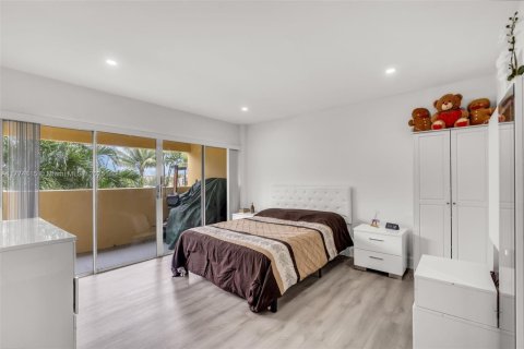 Adosado en venta en Miami, Florida, 3 dormitorios, 142.88 m2 № 1867118 - foto 5