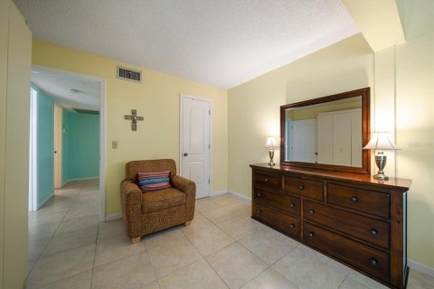 Copropriété à vendre à Madeira Beach, Floride: 2 chambres, 96.62 m2 № 1638249 - photo 23