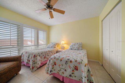Copropriété à vendre à Madeira Beach, Floride: 2 chambres, 96.62 m2 № 1638249 - photo 24