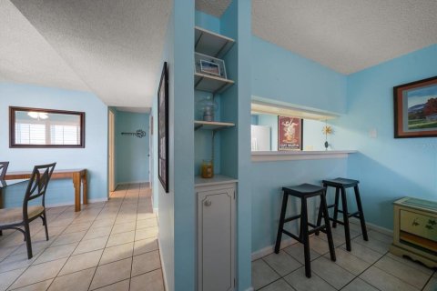 Copropriété à vendre à Madeira Beach, Floride: 2 chambres, 96.62 m2 № 1638249 - photo 9