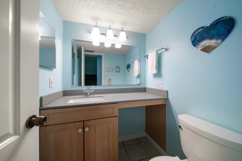 Copropriété à vendre à Madeira Beach, Floride: 2 chambres, 96.62 m2 № 1638249 - photo 18
